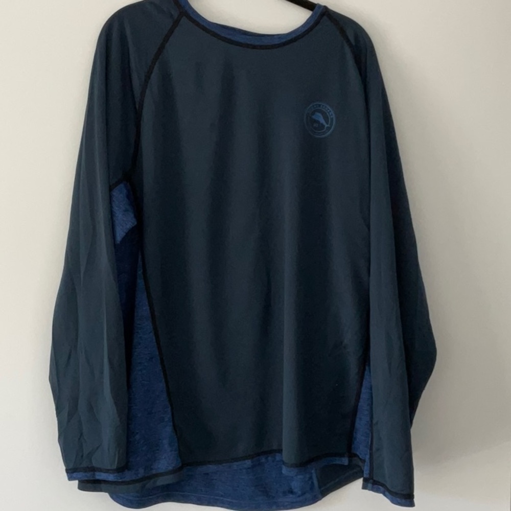 Tommy Bahama Men’s Reversible Long Sleeve Rash Guard Type Shirt - XL - Blue